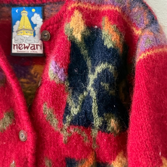 Newari Women's Red 100% Wool Cardigan Sweater size S/M - Picture 5 of 9